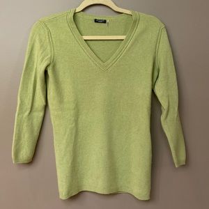 Magaschoni 100% cashmere sweater, 3/4 length sleeves. Super soft & lightweight
